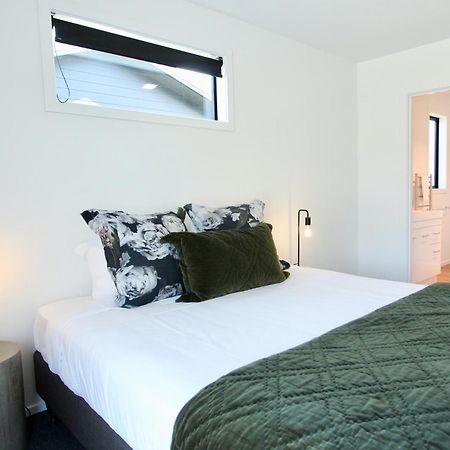 4 - Charming Space, Just A Stone Throw From Central Ванака Екстер'єр фото