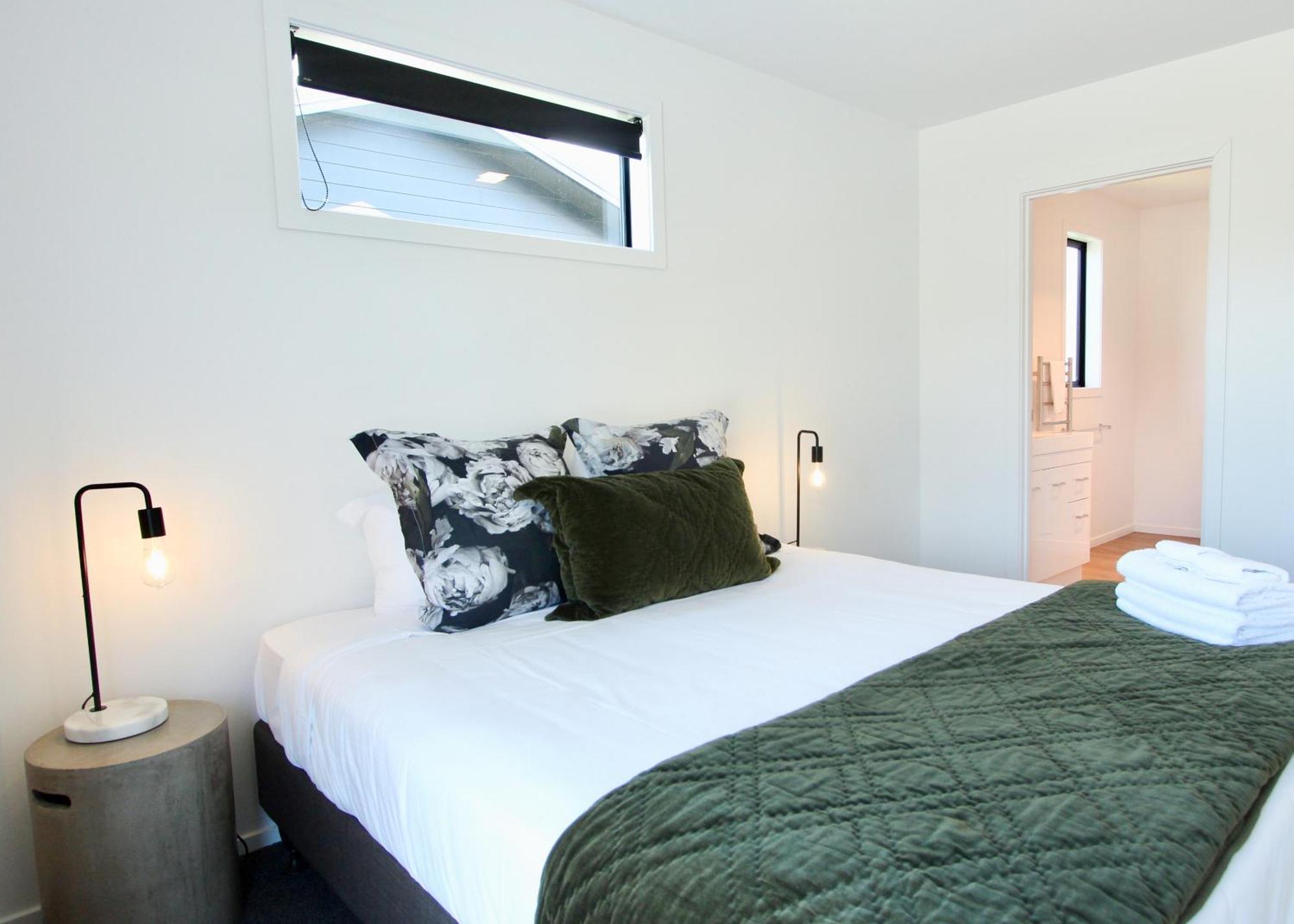 4 - Charming Space, Just A Stone Throw From Central Ванака Екстер'єр фото